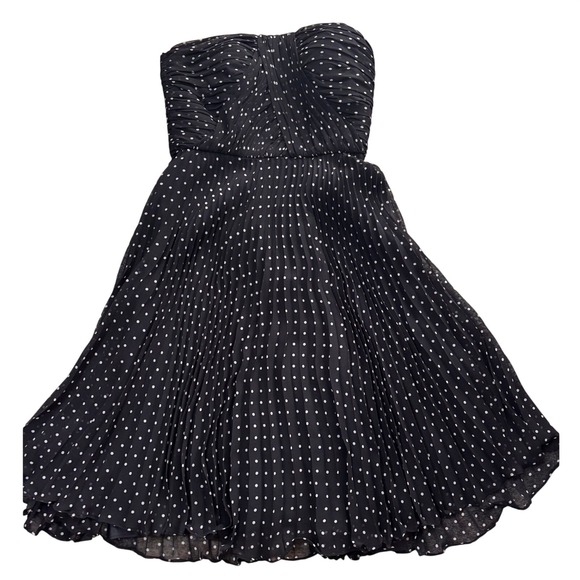 Donna Morgan Dresses & Skirts - Donna Morgan Polka Dot Strapless Dress Women 6 Black Excellent Pleated Chiffon